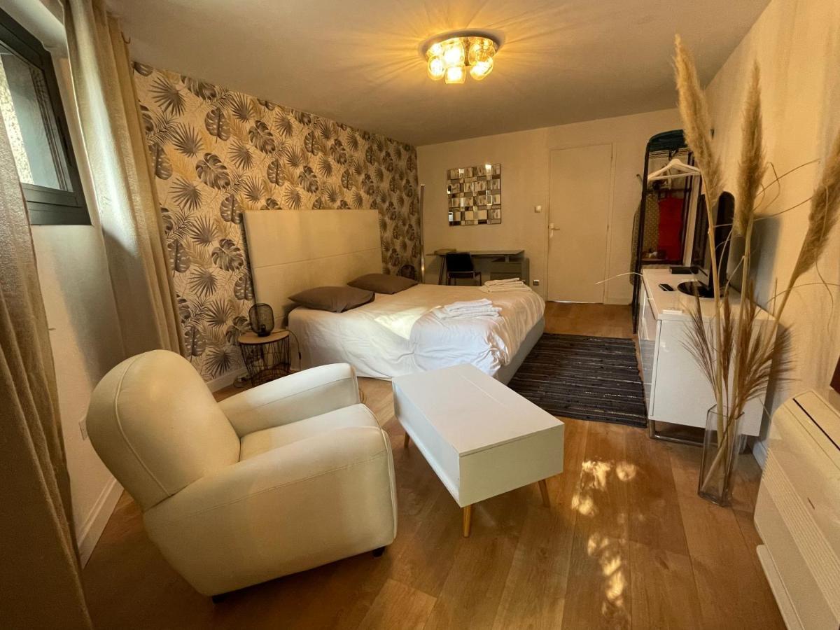 Ty Logis Bed & Breakfast Montrabe Eksteriør bilde